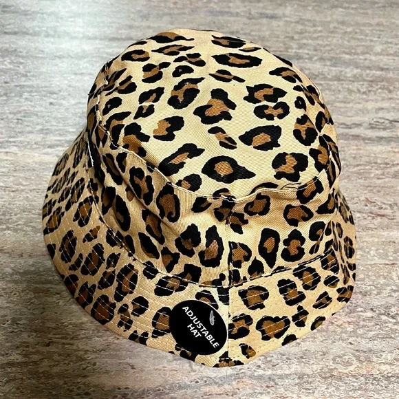 New Kendall & Kylie cheetah print hat - Picture 6 of 11